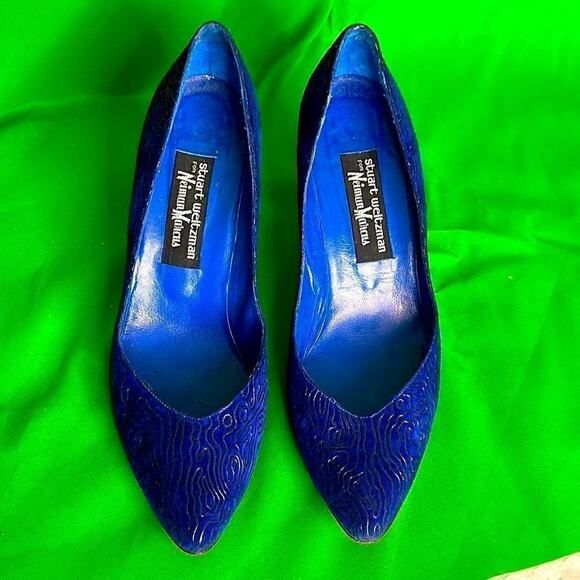 Vintage Stuart Weizmann Cobalt and Black Heels 8 1/2 - Picture 2 of 14